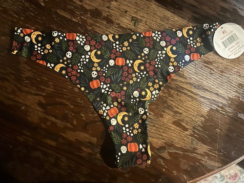 Very cute thong - cute,