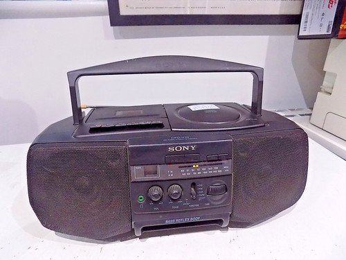 Sony cfd v10 - cd, radio