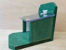 Squirrel Feeder with extra