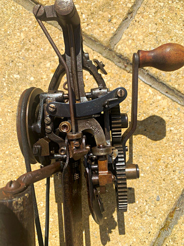Vintage singer hand - singer, hand-crank