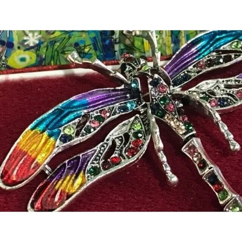 Vintage fashion lady brooch - lady's,