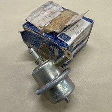 Fuel pressure regulator - fuel, t2