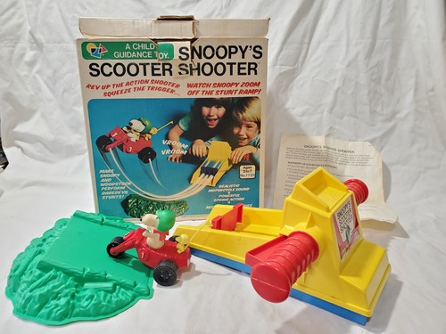 Snoopy scooter shooter - snoopy's,