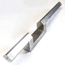 Watchmakers lathe beveled gap