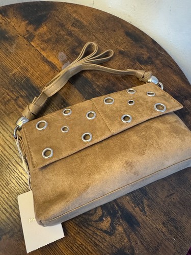 Eyelet brown cross - brown, body