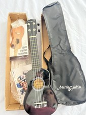 Martin Smith Soprano Ukulele With Ukulele Bag & Chord Book - Black (UK-212-BK)
