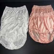 5 Pair Vtg Hanes Nylon Panties
