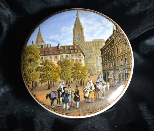 Pratt ware pottery pot lid - pratt,