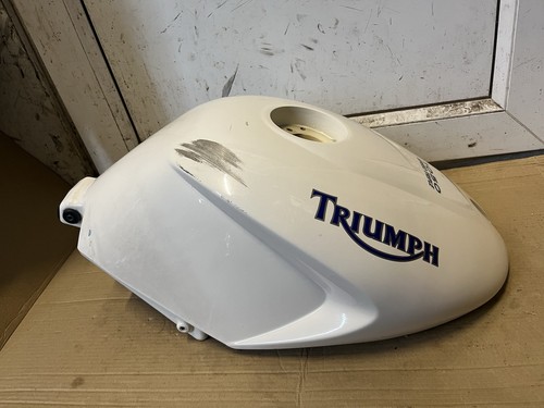 Triumph speed triple - triple, fuel