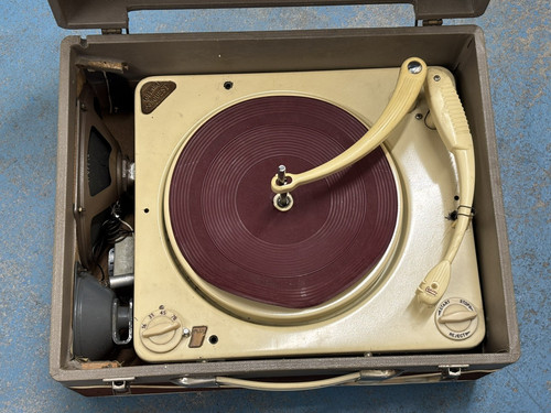 Ear bantam record player - ear,