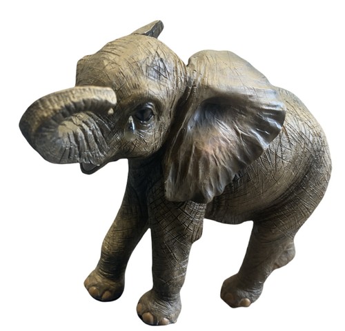 Small standing baby elephant - small,