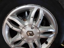 Renault Clio MK3 2005-2009 Mahonia Alloy Wheel + Tyre 185 60 15 5Mm Tread 3/5