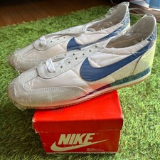 Vintage Nike Lady Oceania