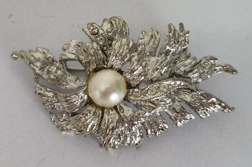 Vintage silver tone leaf - vintage,