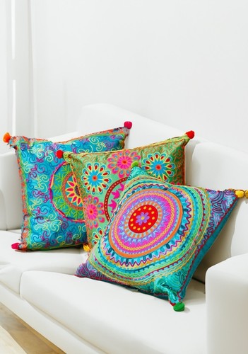 Cushion cover vibrant - cover,