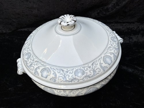 Wedgwood dolphins white - wedgwood,