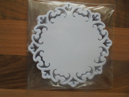 White card die cut - white,