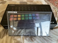 Roland MC-707 Groovebox