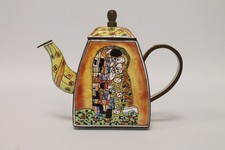 2 miniature Chinese teapots