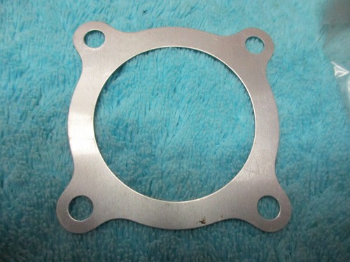 Suzuki cylinder head - suzuki,