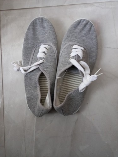 Ladies flat plimsolls pumps - flat,