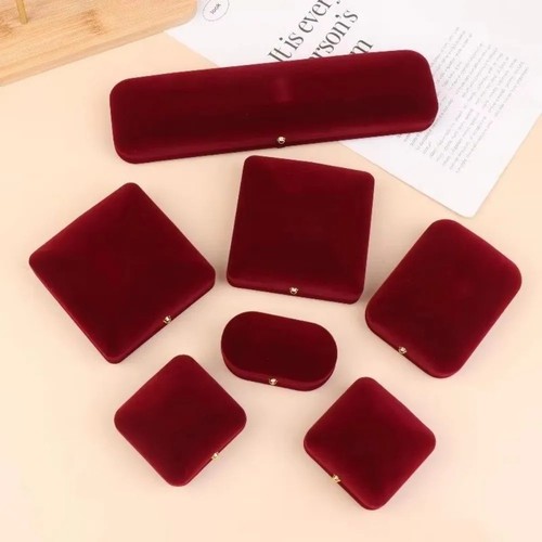 High quality jewellery - high,