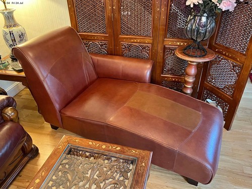 Chaise lounge - chaise,