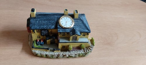 Vintage decorative mantlepiece - vintage,