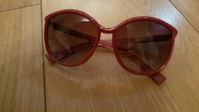 Fuchsia coloured frame