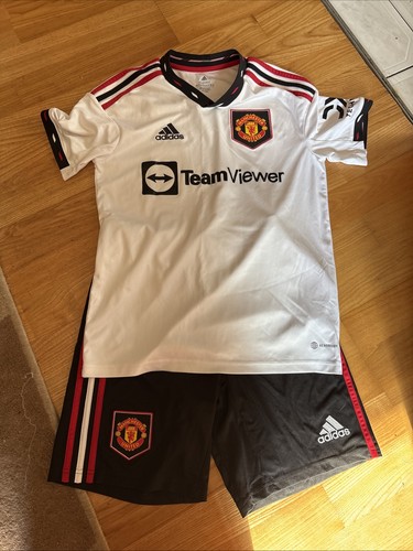 Manchester united away kit - united,