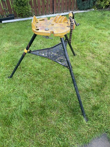 Tripod chain vise tristand - chain,