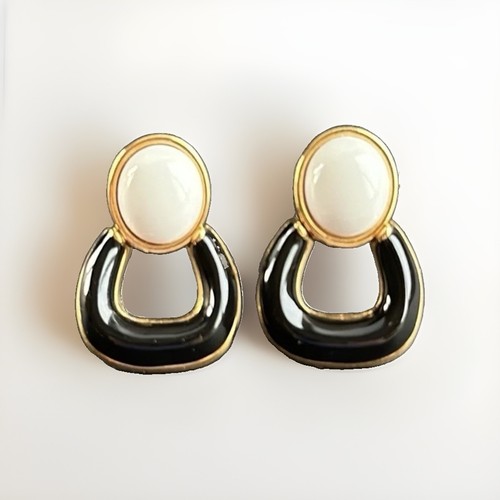 Vtg monet clip dangle - clip,