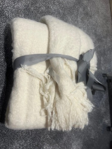 Dunelm brand new - cream, large