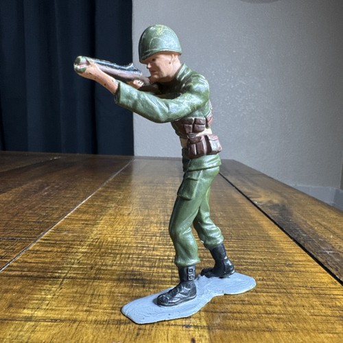 Vtg large plastic toy - 5",