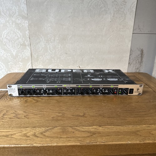 Behringer super cx2300 - behringer,