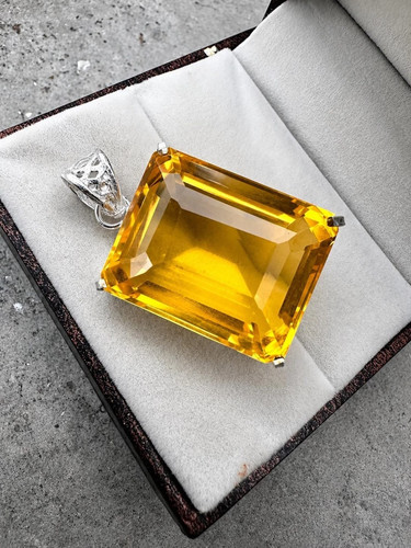 Natural yellow citrine pendant - natural,