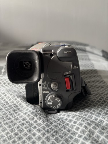 Canon hii8 camcorder untested - hii8,