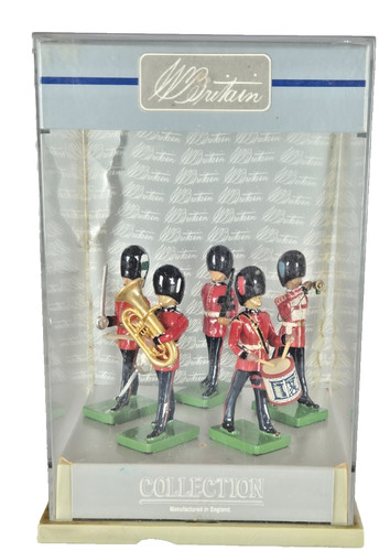 Britain 264136 32 scots - w,