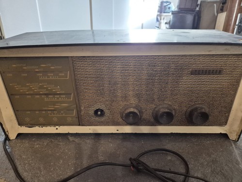 Ferguson valve radio model - radio,