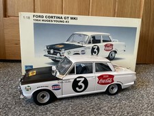 AUTOART 1/18 FORD CORTINA GT