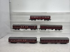 Triang Tt  2 Suburban Coaches