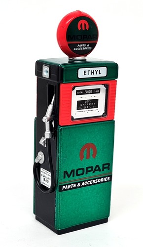 Greenlight gas pump mopar - greenlight,