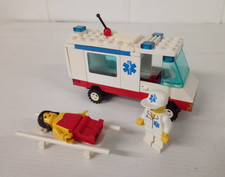 Lego 6666 Ambulance - 2 Figures - Complete