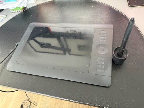 Wacom intuos touch medium - wacom,