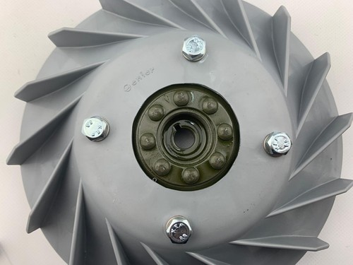 Vespa flywheel fan bolt s - 4,