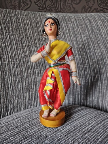 Indian dancing doll - dancing,