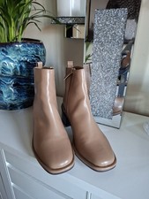 Schuh Women's Beige Ankle Leather Boots New Size 4