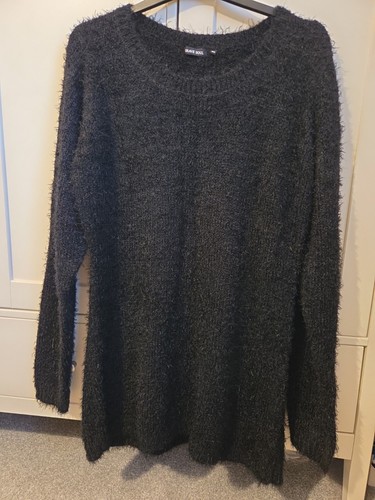 Brave soul black round neck - brave,