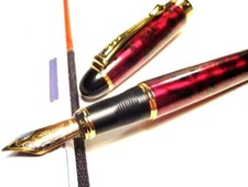 Beautiful Splendid Maroon & Gold Black Classic Fountain Pen 