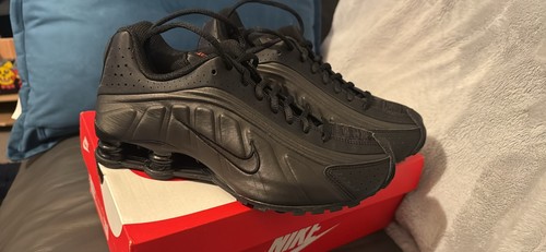 Nike shox brand new - size, 6